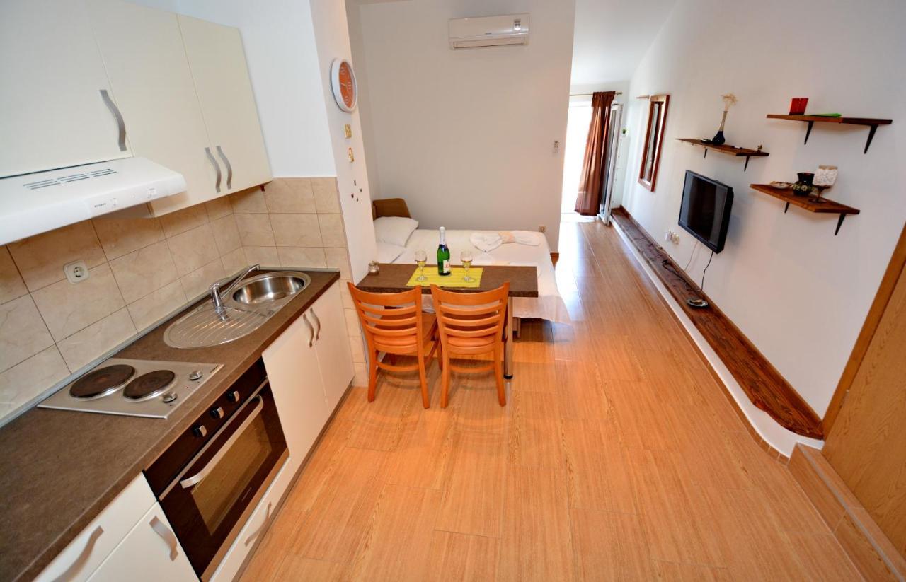 Studio Apartment Martin Zadar Exterior photo